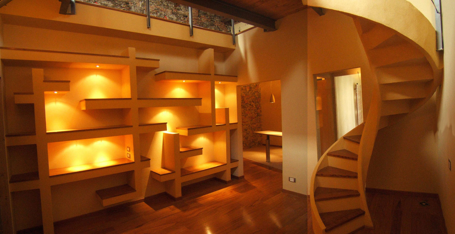 Libreria cartongesso con faretti ~ canlic for . Libreria a scala ikea